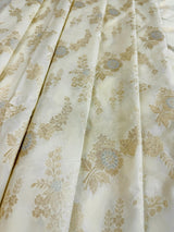 Off White Banarasi saree in banarasi silk with all-over banarasi jaal pattern in zari — Kaash Collection
