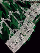 Green Handloom Mashru Silk Saree with Muted Gold Zari Weave Necklace Design - Kaash