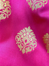 Magenta Pink with Bottle Green Banarasi saree in banarasi silk with traditional banarasi handweaving — Kaash Collection