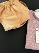 Mauve Pink with Gold Zari men's kurta pajama in self-embroidered silk blend with self-embroidered design with zari weave — Kaash Collection