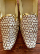 Gold handmade men's jutti / mojari wedding shoes in brocade with traditional brocade weaving — Kaash Collection