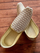 Gold handmade men's jutti / mojari wedding shoes in brocade with traditional brocade weaving — Kaash Collection