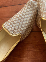 Gold handmade men's jutti / mojari wedding shoes in brocade with traditional brocade weaving — Kaash Collection