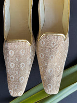 Gold handmade men's jutti / mojari wedding shoes in brocade with traditional brocade weaving — Kaash Collection