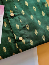 Green Color Premium Pure Cotton Kurta Pajama Set for Men with small Self design Buttis - Kaash