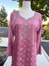 Mauve Color 3pcs Suit in Silk material with Chiffon Dupatta. - Kaash