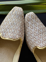 Off White Mens Mojaris – Indian Wedding Shoes - Kaash