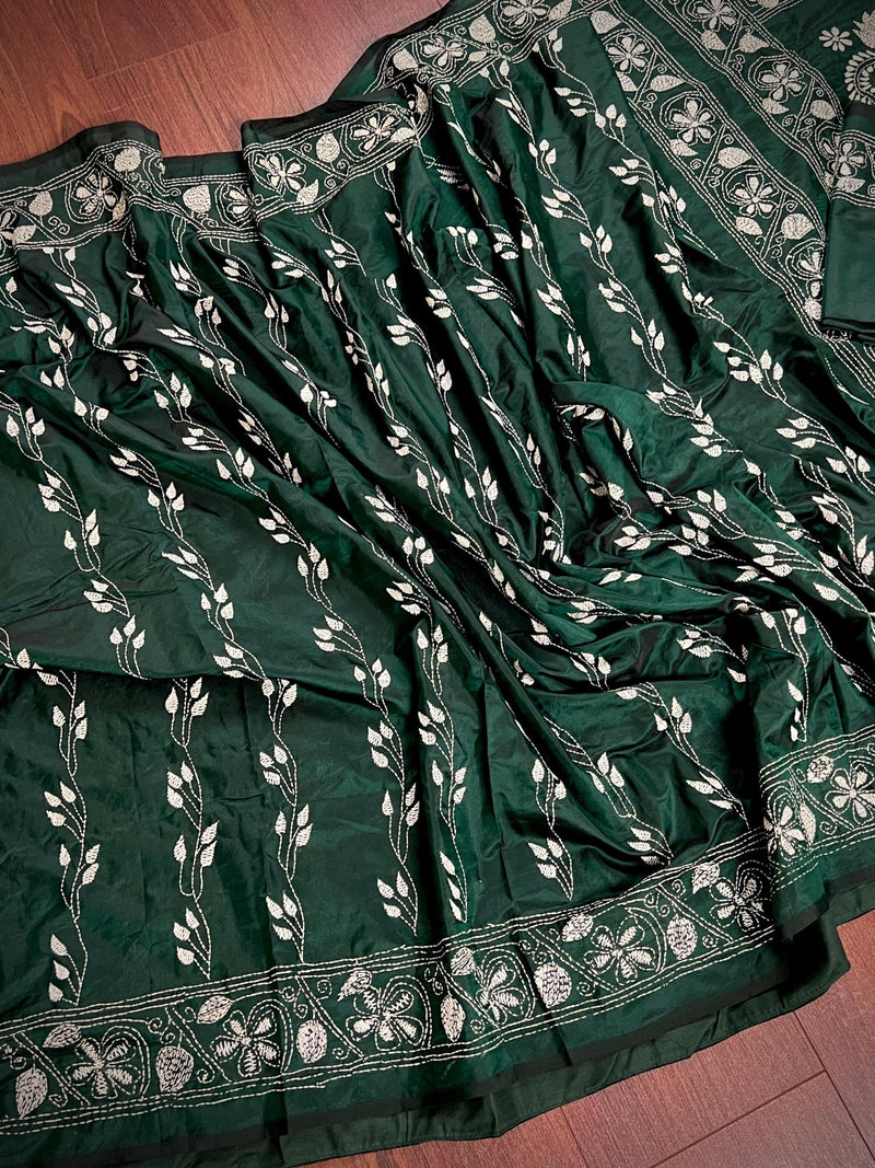 Bottle Green with White Kantha hand Kantha stitch saree on Bangalori silk — Kaash Collection