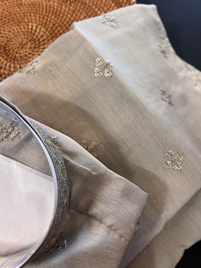 Grey Color Silk Men Kurta Pajama Kurta Pajama Set | Hand Embroidery with Sequin Work | Kurta Pajama for Wedding | Mens Kurta in USA - Kaash
