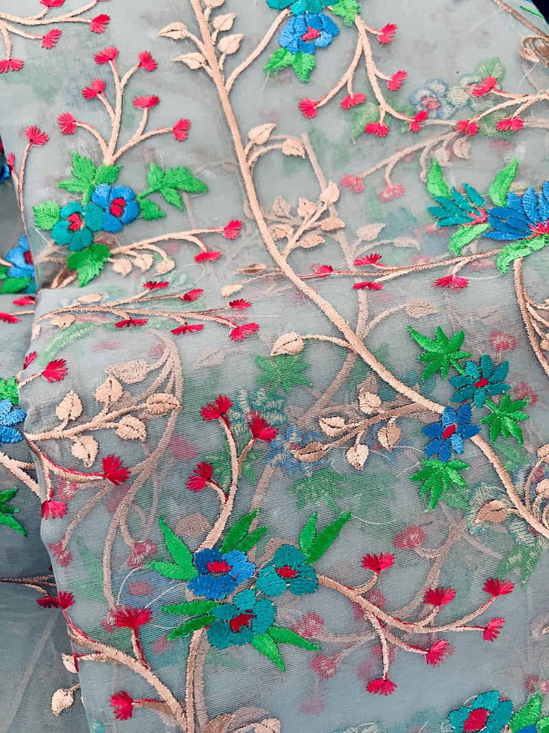 Handmade Grey Color Banarasi Kora Organza Saree with Raw Silk Patta on the Border - Floral Jaal Embroidery - Kaash