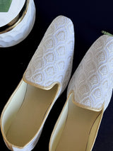 White handmade men's jutti / mojari wedding shoes in cotton silk with embroidery with tiny gold sequins — Kaash Collection