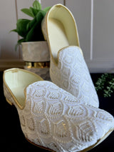 White handmade men's jutti / mojari wedding shoes in cotton silk with embroidery with tiny gold sequins — Kaash Collection