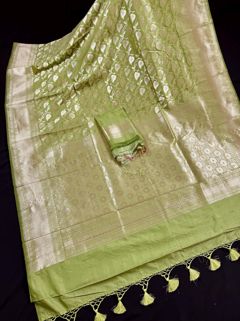 Handmade Pastel Pista Green Semi Banarasi Silk in Muted Gold Zari with Floral Jaal Design | Banarasi Silk Saree | Soft Silk Sarees - Kaash