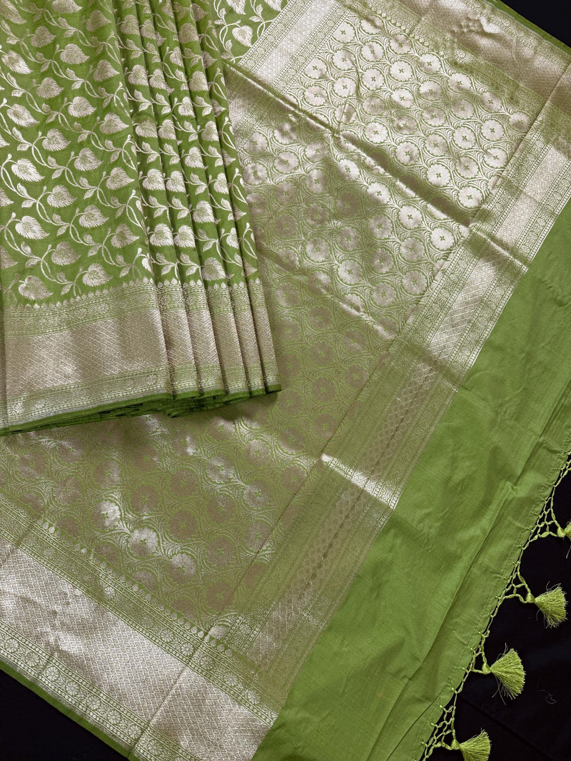 Handmade Pastel Pista Green Semi Banarasi Silk in Muted Gold Zari with Floral Jaal Design | Banarasi Silk Saree | Soft Silk Sarees - Kaash