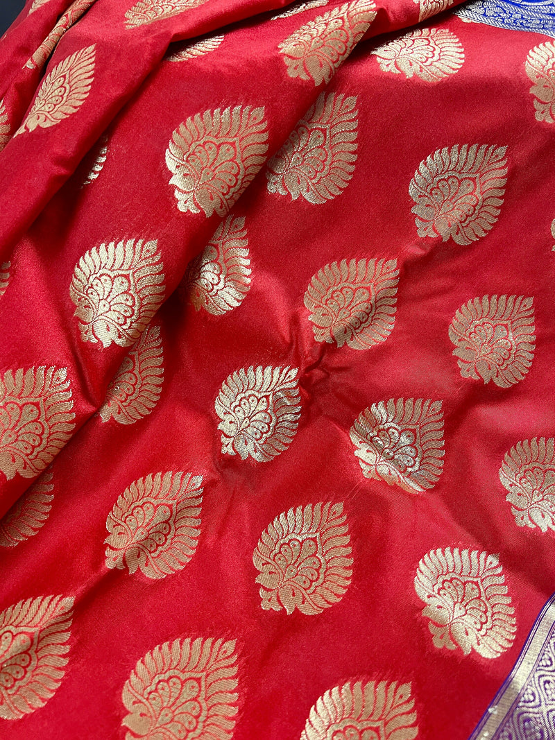 Red with Blue Pallu and Purple Border Traditional Banarasi Handloom Saree | Floral Design with Big Buttas | Kaash Collection Sarees