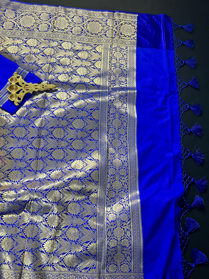 Red with Blue Pallu and Purple Border Traditional Banarasi Handloom Saree | Floral Design with Big Buttas | Kaash Collection Sarees