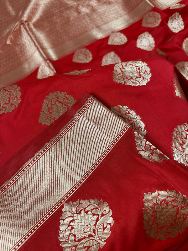 Red Traditional Banarasi Handloom Saree in Banarasi Silk with Gold Zari Weaving |  Gold Zari Buttas - Grand Pallu | Banarasi Sarees