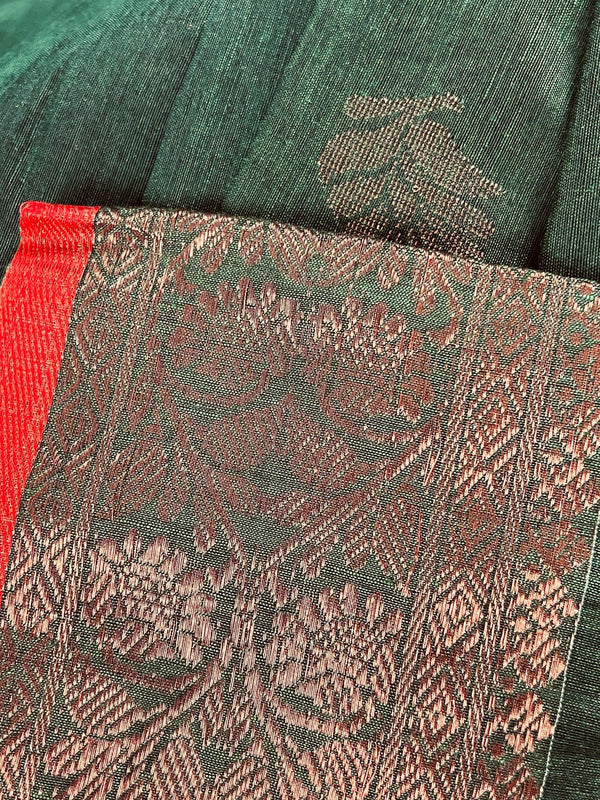 Bottle Green Color Handloom Linen Silk Saree with Red Borders and Cooper Zari Weaving | Linen Saree | Handwoven Sarees - Kaash