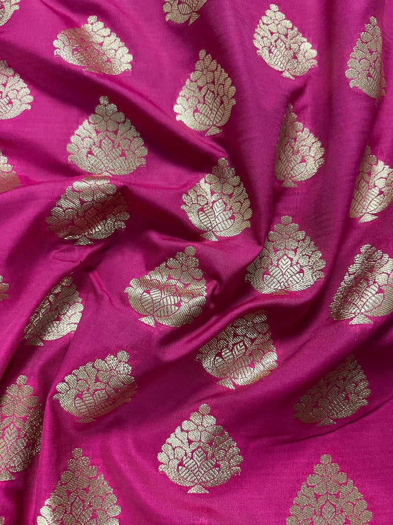 Mauve Pink Traditional Banarasi Handloom Saree in Banarasi Silk with Muted Gold Zari Weaving - Muted Gold Buttas - Grand Pallu