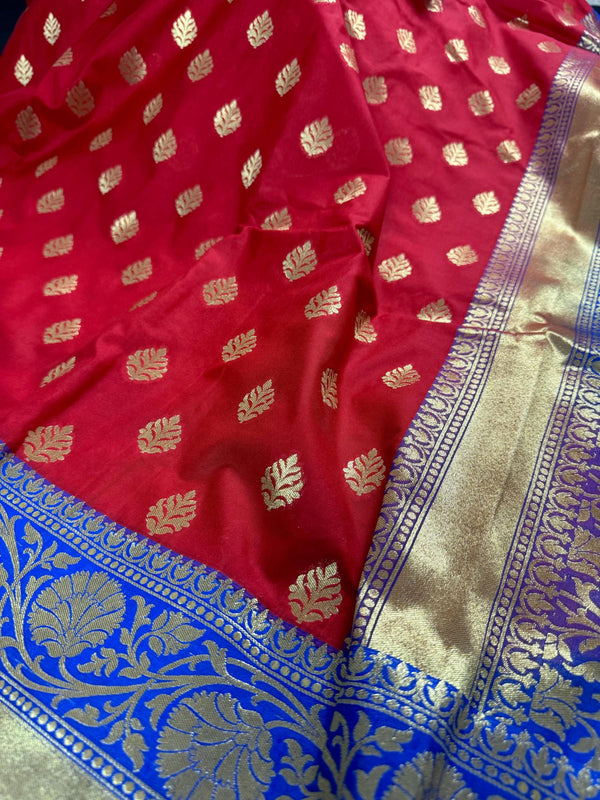 Red with Blue Pallu and Blue Border Traditional Banarasi Handloom Saree with Floral Jaal Design on Border | Banarasi Silk Saree