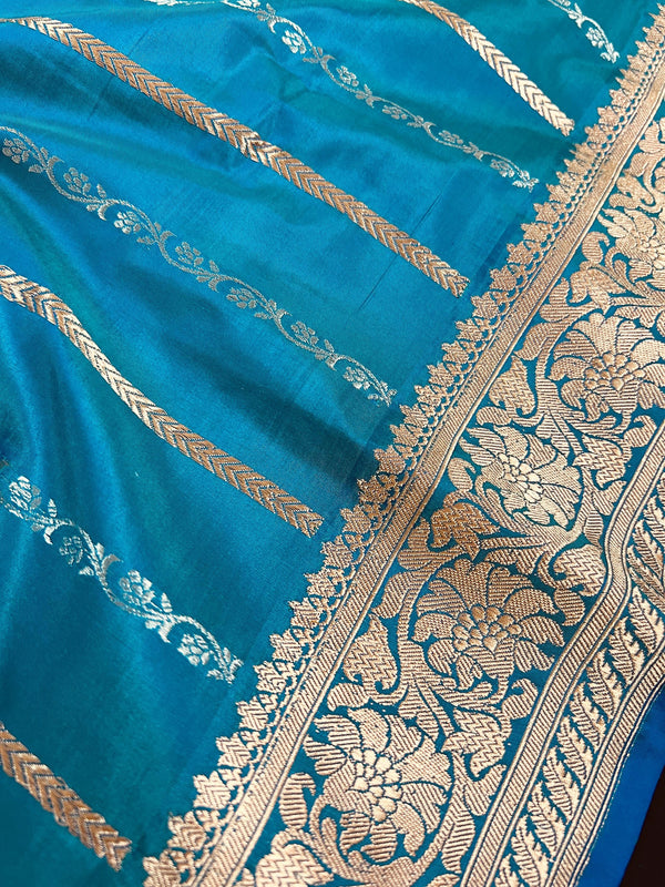Dual Tone Turquoise Color with undertone of Blue Pure Banarasi Katan Silk Saree with Copper and Sliver Zari | SILK Mark Certified