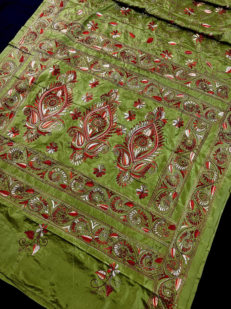 Mehndi Green Color Bangalori Silk Saree with Hand Kantha Stitch | Handwoven Kantha Stitch Sarees | Kantha Saress | Silk Sarees