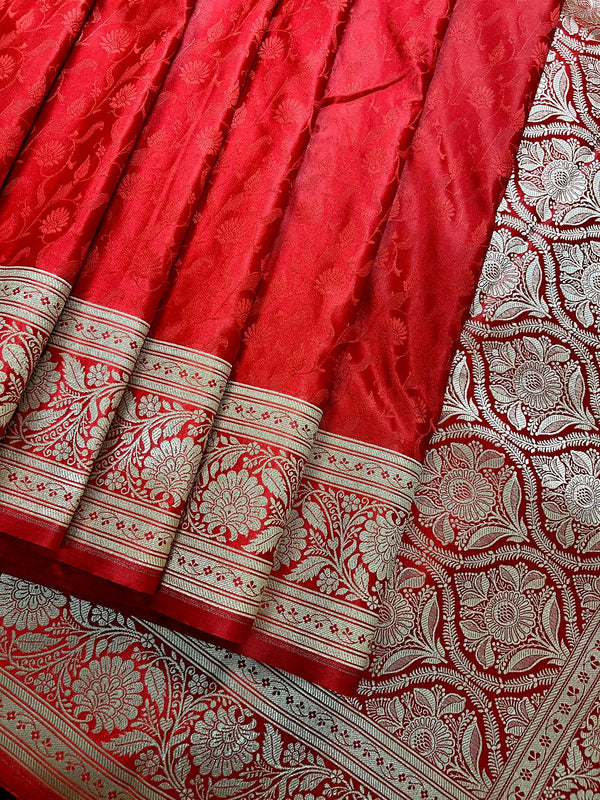 Statement Red Color Pure Banarasi Mashru Silk Saree with Tanchoi Weaving