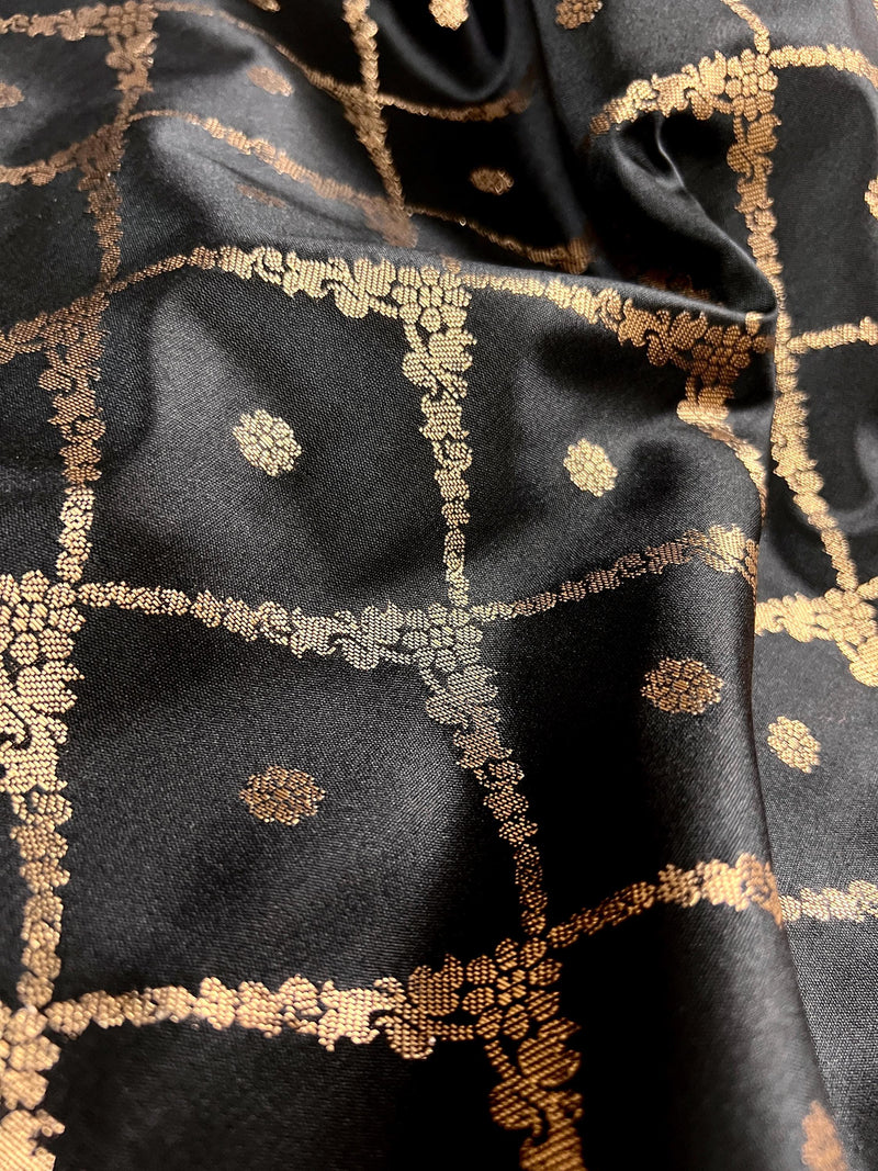 Black Color Banarasi Handloom Semi Soft Silk Saree - Antique Gold Zari Weave - Banarasi Sarees