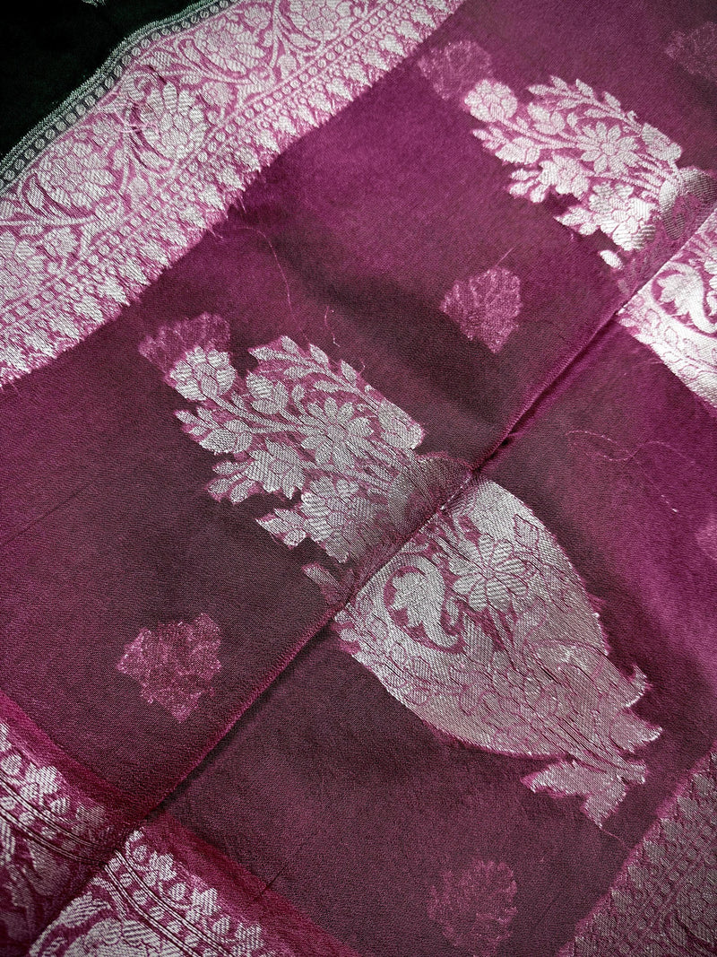Bottle Green Banarasi Semi Kora Saree Check Saree with Dusty Pink Border and Pallu |  Banarasi Saree
