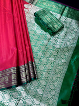 Dual Shade Redish Pink Banarasi Silk Saree with Green Border Pallu - close-up | Saree | Kaash Collection