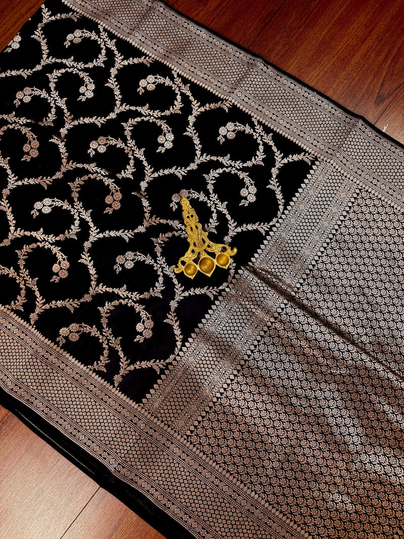 Black Color Mashru Silk saree — Kaash Collection