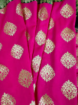 Magenta Pink with Bottle Green Banarasi saree in banarasi silk with traditional banarasi handweaving — Kaash Collection