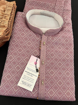 Mauve Pink with Gold Zari men's kurta pajama in self-embroidered silk blend with self-embroidered design with zari weave — Kaash Collection
