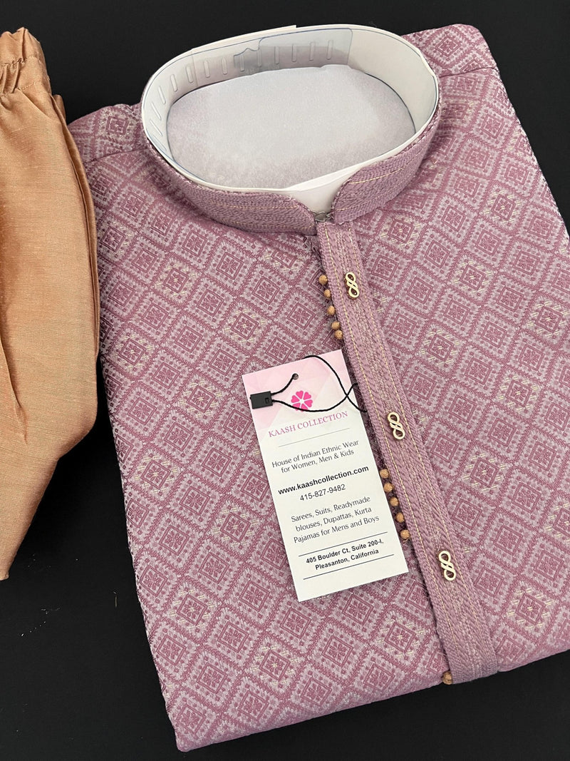 Mauve Pink with Gold Zari men's kurta pajama in self-embroidered silk blend with self-embroidered design with zari weave — Kaash Collection