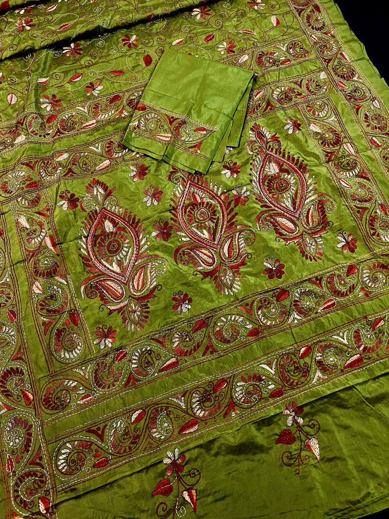 Mehndi Green Color Bangalori Silk Saree with Hand Kantha Stitch | Handwoven Kantha Stitch Sarees | Kantha Saress | Silk Sarees - Kaash