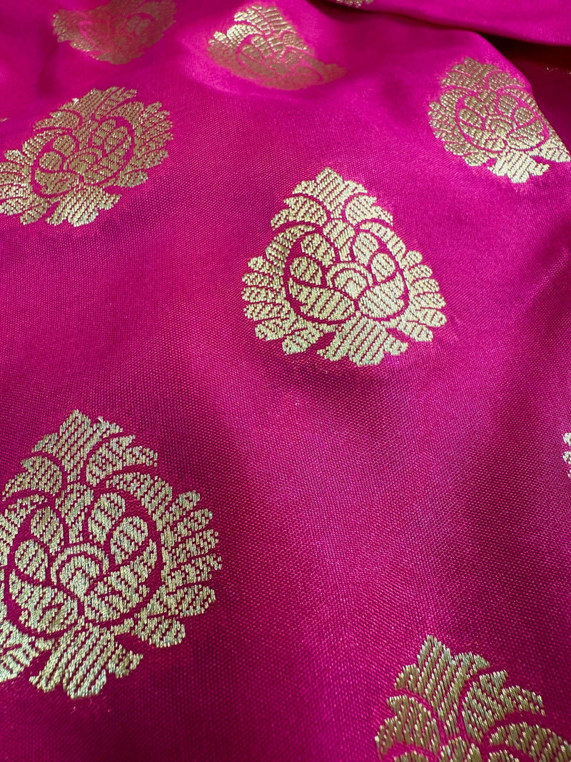Muave Pink Color Saree with Blue Color Border and Pallu | Traditional Banarasi Handloom Silk Saree with Wide Border - Kaash
