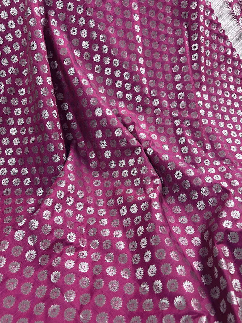Onion Pink Traditional Banarasi Silk Handloom Saree in Sliver Zari Weave - Kaash