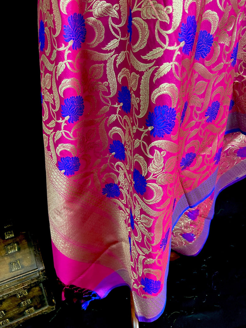 Pink Color Floral Jaal Banarasi Silk Dupatta | Meenkari Royal Blue Flowers with Grand Borders | Floral Dupatta | Benarasi Dupatta - Kaash