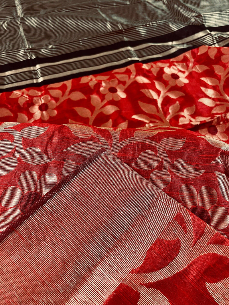 Red and Black Color Handloom Linen Jamdani Silk Saree with Striped Borders | Gold Zari Weaving | Linen Saree | Jamdani Sarees - Kaash