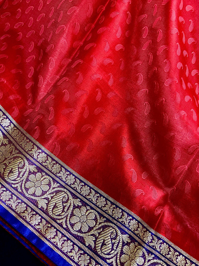 Red and Blue Banarasi Tanchoi Silk Saree with Ambi Buttis | Zari Weaving with Motifs | Banarasi Silk Sarees - Kaash