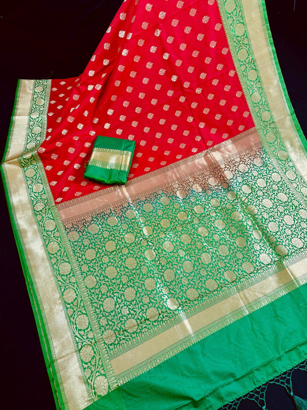Red with Green Color combination Traditional Banarasi Handloom Saree in Banarasi Silk | Soft Silk Saree | Satin Borders - Kaash
