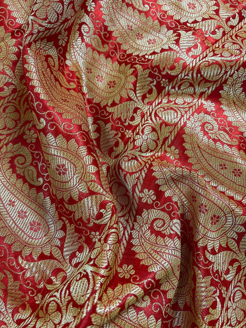 Statement Copper Pink Dual Shade with Red borders Banarasi Tanchoi Silk Handloom Saree | Zari Weaving with Motifs - Kaash