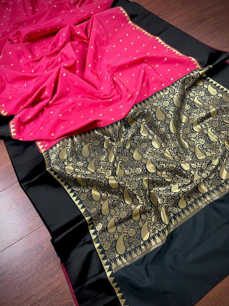 Tomato Pink Banarasi Soft with Black Border saree in banarasi soft silk with buttis with plain black border & ambi pallu — Kaash Collection