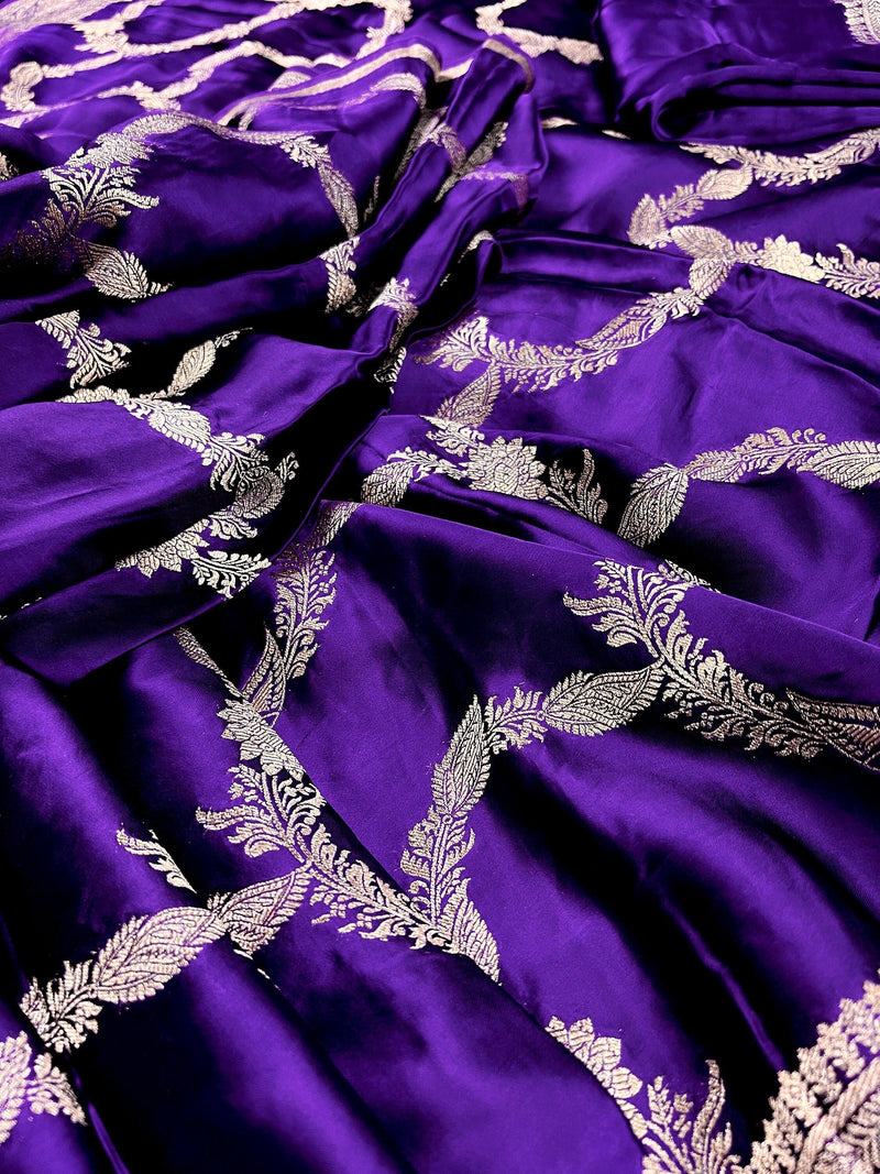 Statement Purple Color Pure Banarasi Satin Silk Saree with Handwoven Gold Zari Weaved Saree | Silk Mark Certified | Kaash Collection - Kaash