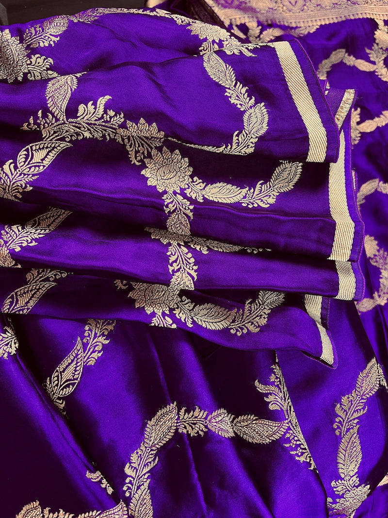 Statement Purple Color Pure Banarasi Satin Silk Saree with Handwoven Gold Zari Weaved Saree | Silk Mark Certified | Kaash Collection - Kaash