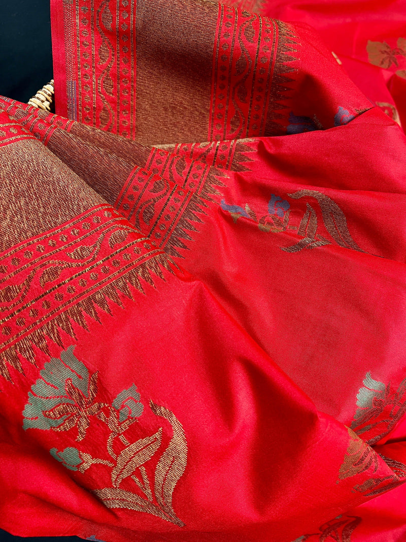 Tomato Red Banarasi Silk Saree with Floral design, Antique Zari Weaving and Meenakari Work - Kaash Collection