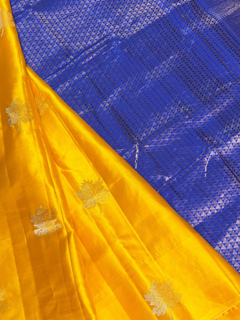 Mango Yellow Pure Kanjivaram Soft Silk Handloom Saree with blue Pallu and Blouse | Borderless Sarees | SILK MARK CERTIFIED Sarees - Kaash Collection