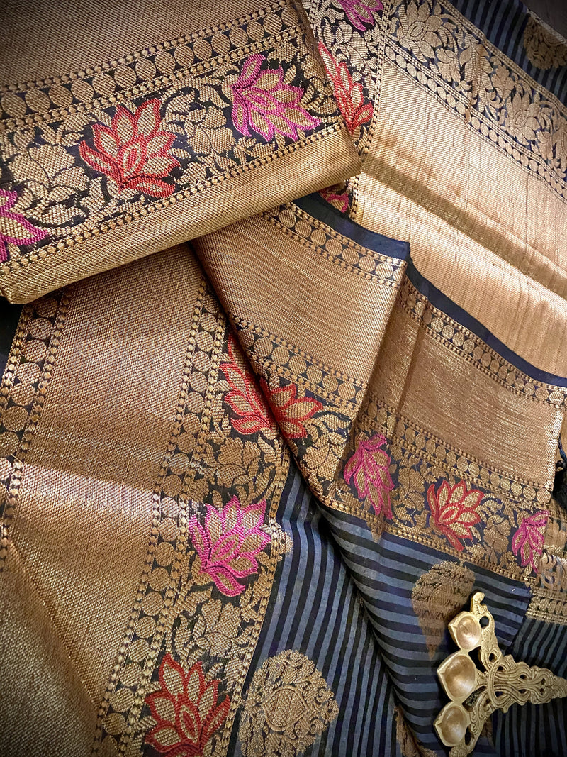 Black Striped Maheshwari Cotton handloom Saree - Kaash Collection