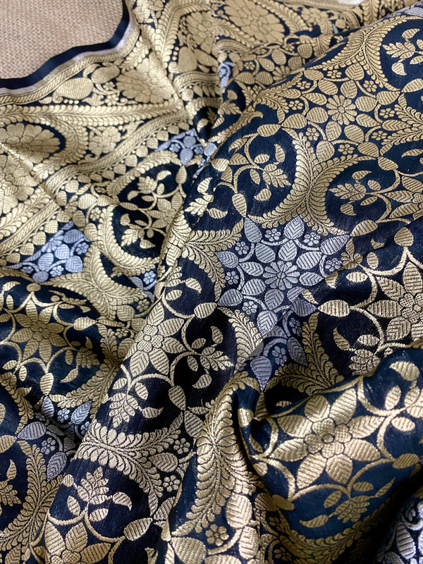 Grand and Rich Black Traditional Banarasi Handloom Saree in Banarasi Silk with Golden and Sliver Zari Weave Work | Kaash Collection - Kaash Collection