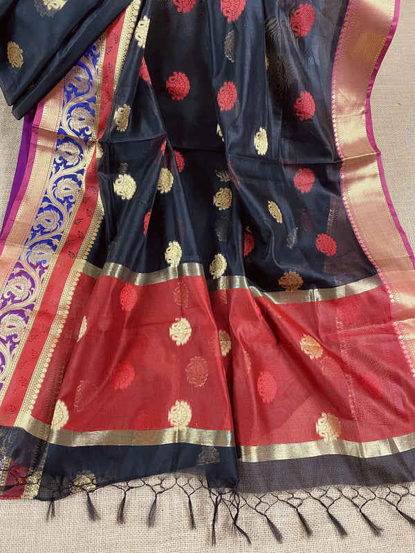 Black Semi Banarasi Silk Saree with Red Pallu - Kaash